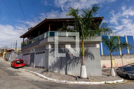 Casa para alugar com 230m², 3 quartos e 5 vagasFachada 