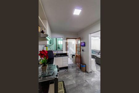 Casa para alugar com 230m², 3 quartos e 5 vagasCozinha 