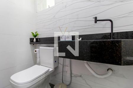 Lavabo  de casa para alugar com 3 quartos, 230m² em Jardim Maringa, São Paulo