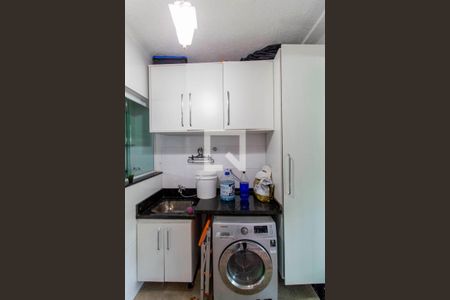 Casa para alugar com 230m², 3 quartos e 5 vagasÁrea de Serviço