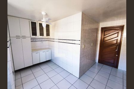 Apartamento à venda com 105m², 3 quartos e 2 vagasCozinha - Armários