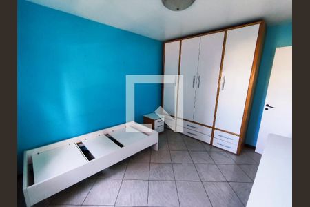 Apartamento à venda com 105m², 3 quartos e 2 vagasQuarto 2 - Armários