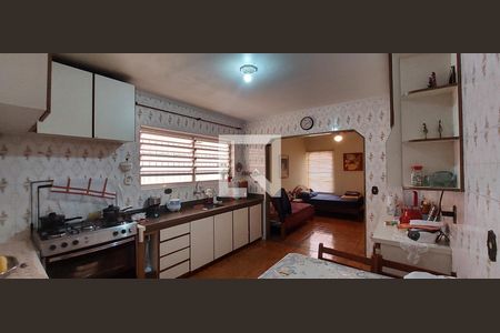 Casa para alugar com 247m², 5 quartos e 2 vagasCozinha