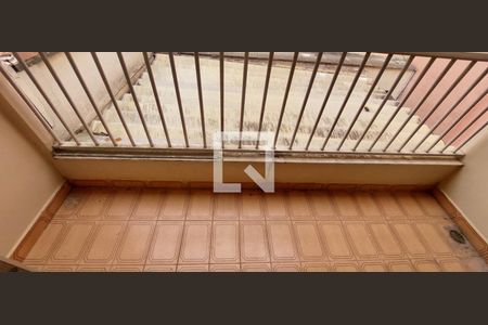 Casa para alugar com 247m², 5 quartos e 2 vagasQuarto 3 varanda