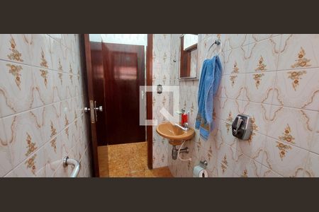 Casa para alugar com 247m², 5 quartos e 2 vagasBanheiro 3