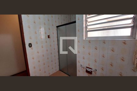 Casa para alugar com 247m², 5 quartos e 2 vagasBanheiro 1
