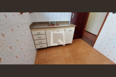 Casa para alugar com 247m², 5 quartos e 2 vagasBanheiro 2