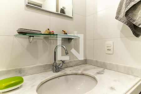 Apartamento à venda com 65m², 2 quartos e 1 vagaBanheiro da Suíte - Torneira