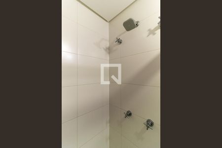 Apartamento à venda com 65m², 2 quartos e 1 vagaBanheiro Social - Ducha