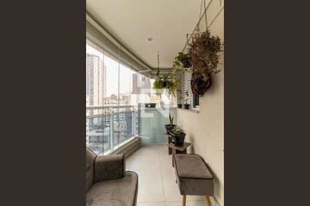 Apartamento à venda com 65m², 2 quartos e 1 vagaVaranda