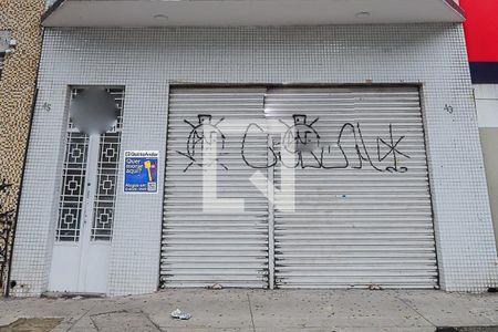 Apartamento para alugar com 75m², 2 quartos e sem vagaFachada