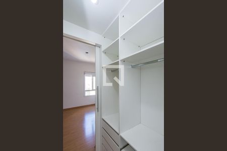Apartamento para alugar com 84m², 3 quartos e 2 vagasCloset da suíte