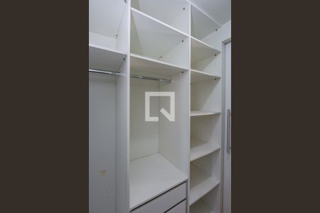 Apartamento para alugar com 84m², 3 quartos e 2 vagasCloset da suíte