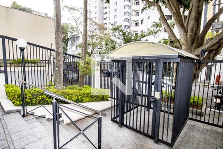 Apartamento à venda com 67m², 2 quartos e 1 vagaÁrea comum- entrada do prédio