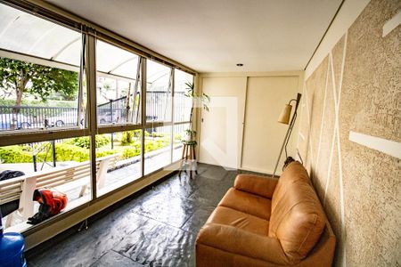 Apartamento à venda com 67m², 2 quartos e 1 vagaÁrea comum - hall de entrada