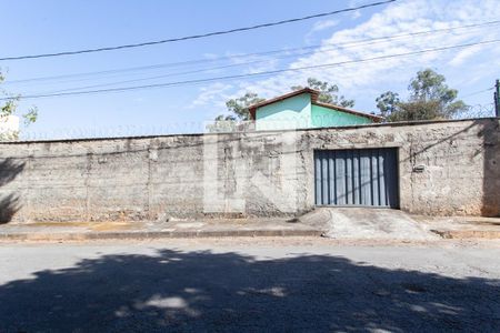 Casa à venda com 140m², 3 quartos e 5 vagasFachada