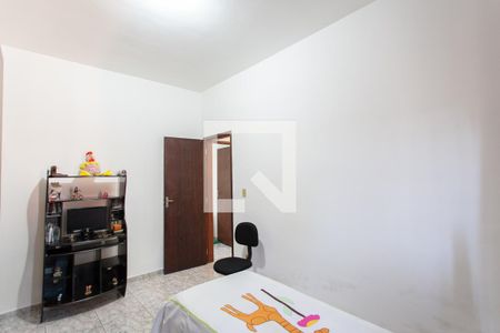 Quarto 2 de casa à venda com 3 quartos, 140m² em Braúnas, Belo Horizonte