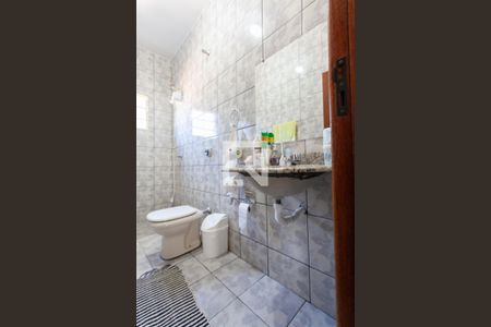 Casa à venda com 140m², 3 quartos e 5 vagasBanheiro