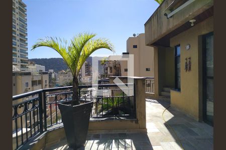 Apartamento para alugar com 180m², 3 quartos e 1 vaga Apartamento para alugar com 180m², 3 quartos e 1 vagaVaranda da Sala