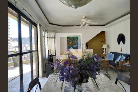 Sala de apartamento para alugar com 3 quartos, 180m² em Balneario Guarujá, Guarujá