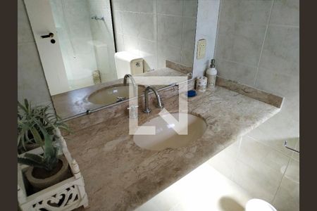 Apartamento para alugar com 180m², 3 quartos e 1 vaga