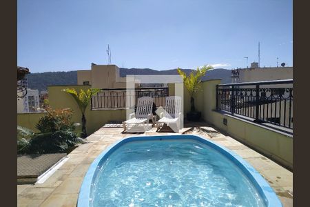 Apartamento para alugar com 180m², 3 quartos e 1 vaga Apartamento para alugar com 180m², 3 quartos e 1 vagaPiscina