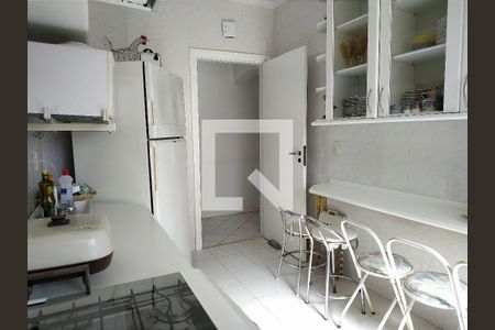 Apartamento para alugar com 180m², 3 quartos e 1 vaga Apartamento para alugar com 180m², 3 quartos e 1 vagaCozinha