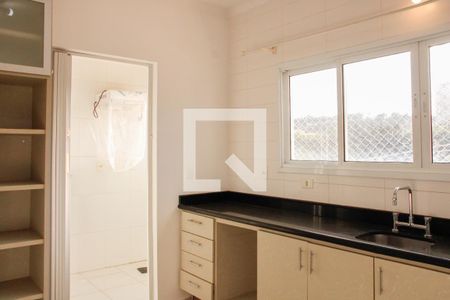 Casa de condomínio para alugar com 280m², 5 quartos e 4 vagasCozinha