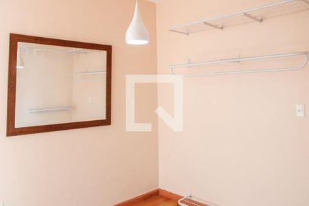 Casa de condomínio para alugar com 280m², 5 quartos e 4 vagasCloset Quarto 1