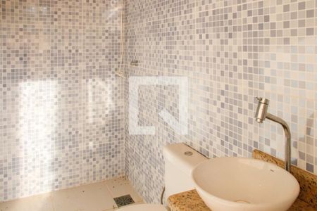 Casa de condomínio para alugar com 280m², 5 quartos e 4 vagasBanheiro Piscina