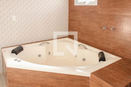 Casa de condomínio para alugar com 280m², 5 quartos e 4 vagasBanheiro Quarto 1