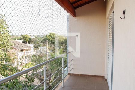 Casa de condomínio para alugar com 280m², 5 quartos e 4 vagasVaranda Quarto 2