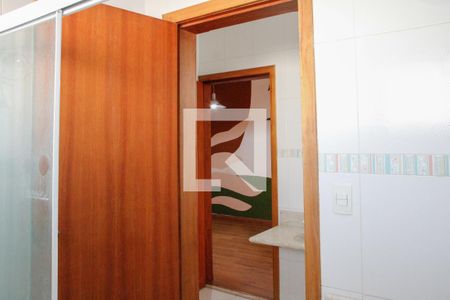 Casa de condomínio para alugar com 280m², 5 quartos e 4 vagasBanheiro 