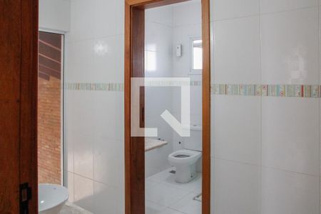 Casa de condomínio para alugar com 280m², 5 quartos e 4 vagasBanheiro 