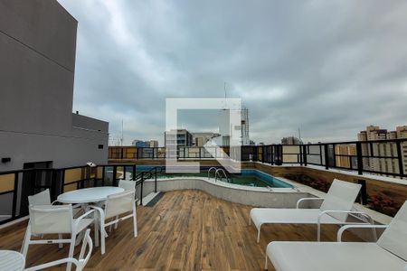 Studio à venda com 22m², 1 quarto e sem vagaPiscina