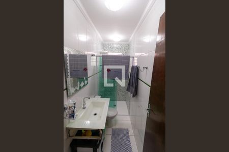 Casa à venda com 190m², 3 quartos e 2 vagas Casa à venda com 190m², 3 quartos e 2 vagasBanheiro