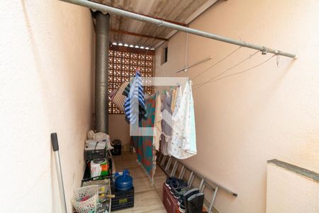 Casa à venda com 190m², 3 quartos e 2 vagas Casa à venda com 190m², 3 quartos e 2 vagasÁrea de Serviço