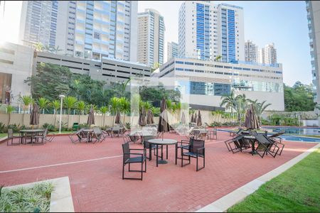 Apartamento à venda com 78m², 2 quartos e 2 vagasÁrea externa