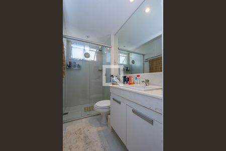 Apartamento à venda com 78m², 2 quartos e 2 vagasBanheiro da Suíte 1