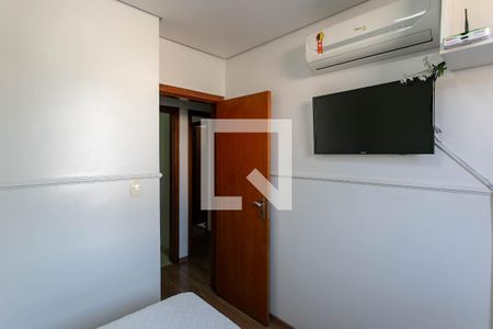 Quarto 1 de apartamento para alugar com 3 quartos, 115m² em Dona Clara, Belo Horizonte
