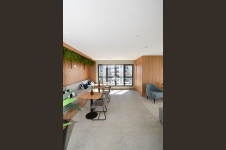 Apartamento para alugar com 26m², 1 quarto e sem vaga Apartamento para alugar com 26m², 1 quarto e sem vagaÁrea comum - Salão de festas