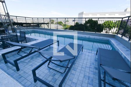 Apartamento para alugar com 26m², 1 quarto e sem vaga Apartamento para alugar com 26m², 1 quarto e sem vagaÁrea comum - Piscina