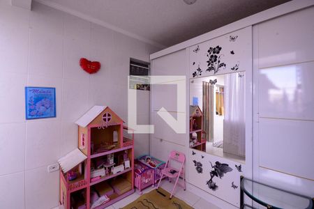 Casa à venda com 200m², 4 quartos e 4 vagas Casa à venda com 200m², 4 quartos e 4 vagasQuarto 4