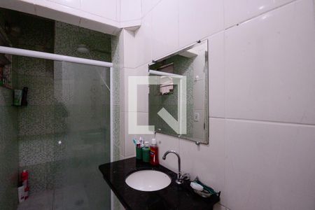 Casa à venda com 200m², 4 quartos e 4 vagas Casa à venda com 200m², 4 quartos e 4 vagasBanheiro 1