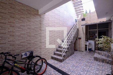 Casa à venda com 200m², 4 quartos e 4 vagas Casa à venda com 200m², 4 quartos e 4 vagasÁrea de Serviço 1