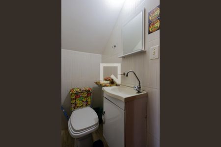 Lavabo de casa para alugar com 3 quartos, 110m² em Santa Teresinha, São Paulo