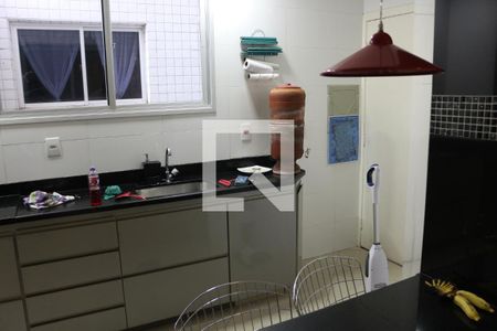 Apartamento à venda com 173m², 3 quartos e 3 vagasCozinha 