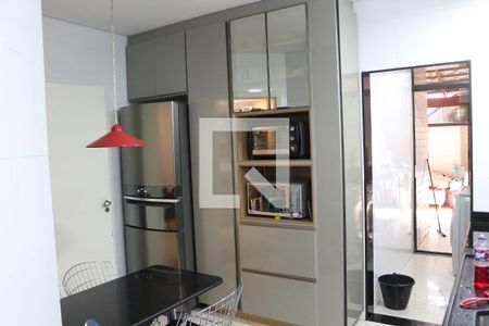 Apartamento à venda com 173m², 3 quartos e 3 vagasCozinha 