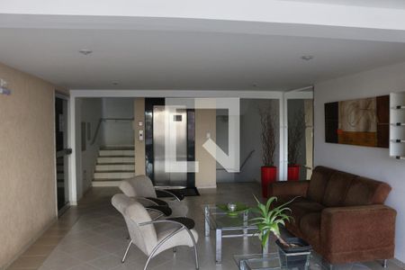 Apartamento à venda com 173m², 3 quartos e 3 vagasHall de entrada prédio 
