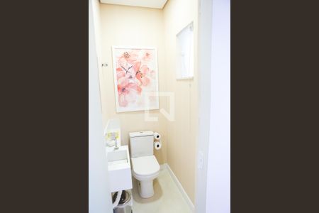 Casa à venda com 120m², 2 quartos e 2 vagasLavabo